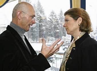 ����� ��� ������� ���� (Pascal Lamy) � �������� ������������� ��� ������ ���� � ������. ���� AFP</a 