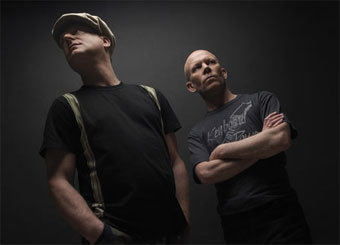 Erasure, ���� � ������������ ����� ������