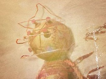 ����������� � ����� There's Something in the Sea