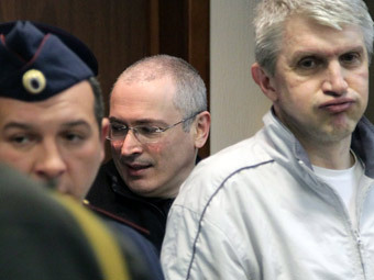 Михаил Ходорковский и Платон Лебедев в зале суда 24 мая. Фото ИТАР-ТАСС