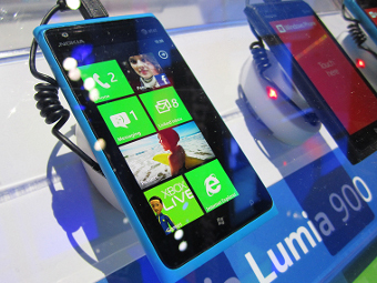 Nokia Lumia 900, ���� "�����.��"