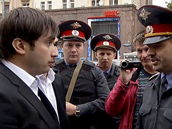 Полиция на месте стрельбы, устроенной участниками свадебного кортежа в центре Москвы. Фото Пресс-служба ГУ МВД Москвы
