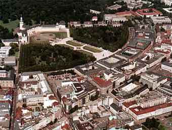  .    www.zum.de