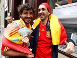 Богатые испанские болельщики. Фото Reuters