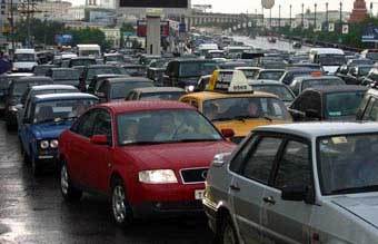 Центр Москвы, 25 мая 2005 года. Фото Юлии Вишневецкой, Lenta.Ru