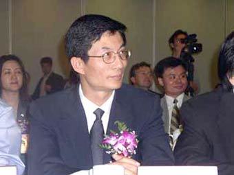 �� ������� (Liu Zhengrong), ����-��������� ���� �� ����� ��������� ��� ��������������� ������ �� ���������� �����. ���� ��������� Xinhua