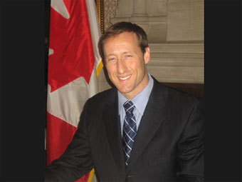 ������� ����������� ��� ������ ����� ������. ���� � ����� www.petermackay.ca