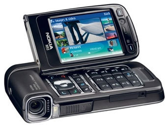  Nokia N93.    phonescoop.com