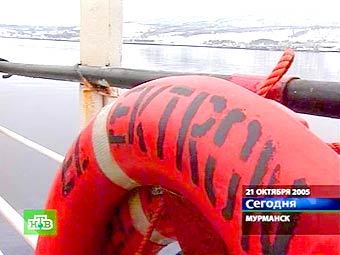Траулер "Электрон" в порту Мурманска. Кадр телеканала НТВ, архив 