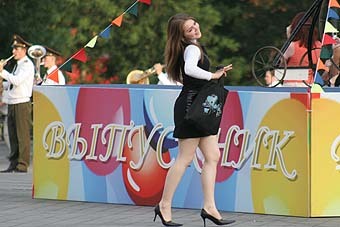 Московские выпускники 2006 года. Фото Любови Кульковой, Lenta.Ru