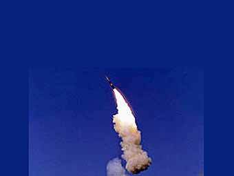 Запуск баллистической ракеты "Булава", фото с сайта globalsecurity.org 