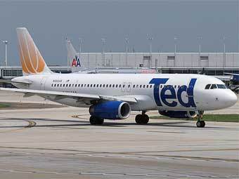 ������� �-320 ������������ United Airlines � ��������� �'����. ���� � ����� www.airliners.net