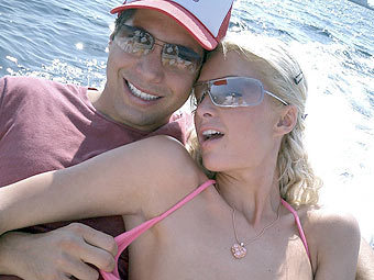 ����� ������. �������� ����������, ����������� �� ������� ����� parisexposed.com 