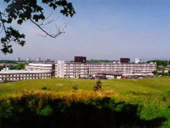 ������ �������� Royal Alexandra Hospital � ����� hbs.org.uk.