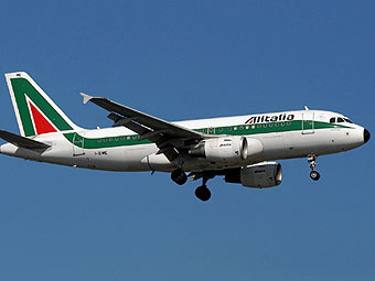 ������� ������������ Alitalia. ���� � ����� jetphotos.net 