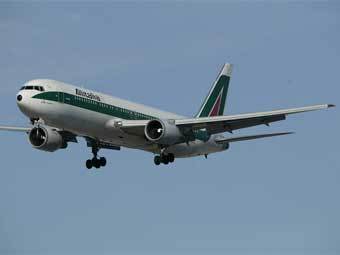 ������� �������� Alitalia. ���� � ����� jetphotos.com