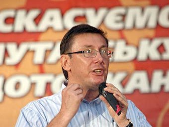 ���� �������. ���� � ����� razom.org.ua 