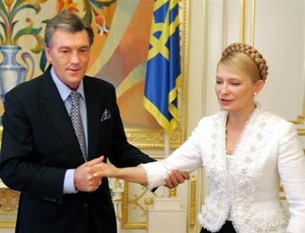 Ющенко дал Тимошенко денег на грипп