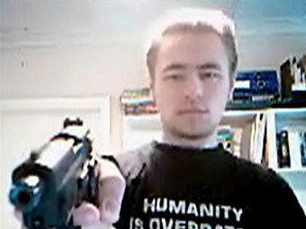 Пекка-Эрик Аувинен, кадр из видеоролика на YouTube Пекка-Эрик Аувинен, кадр из видеоролика на YouTube