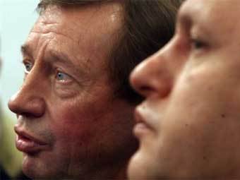   (  )   .  AFP