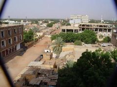 Раненый в Хартуме американец оказался дипломатом