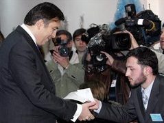 Экзит-поллы грузинского ТВ зафиксировали победу Саакашвили