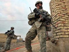 При взрыве в Ираке погибли шестеро американцев