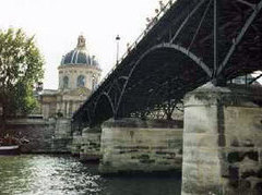 В Париже найдено тело пропавшего месяц назад американца