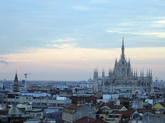 В пригороде Милана разбился вертолет