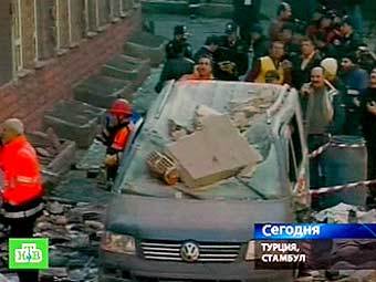 Последствия взрыва в Стамбуле. Кадр CNN Turk, переданный НТВ
