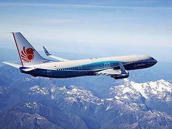 Boeing 737-900  Lion Air.    boeing.com  