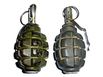 Ручная оборонительная граната Ф-1. Фото с сайта russianweapon.narod.ru