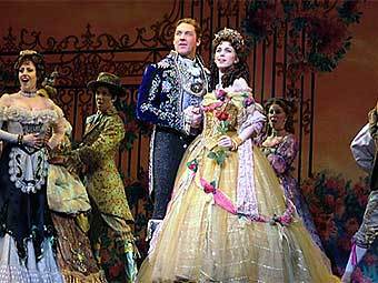     "  ".    broadwayworld.com 