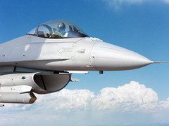 ����������� F-16 � ��������� ����������� Sniper. ���� Lockheed Martin