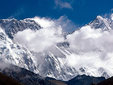 Гора Эверест. Фото © Photos.com/Cube