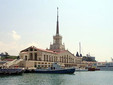Морской вокзал в Сочи. Фото с сайта sochihome.ru.