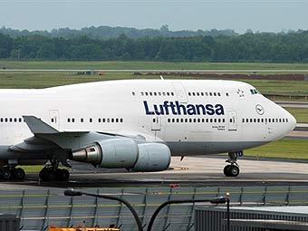   Lufthansa.  AFP