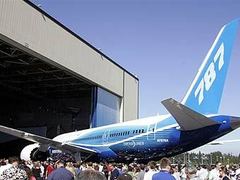 Boeing 787 Dreamliner. ���� <a href=http://lenta.ru/info/afp.htm>AFP</a>