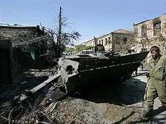 Западным журналистам показали разрушенный Цхинвали
