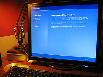 Установка Windows XP. Фото с сайта anewmorning.com