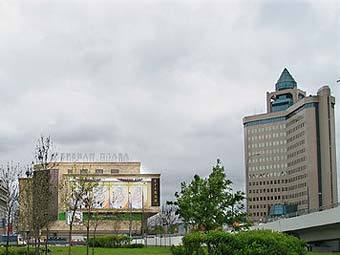 Здание УФНС по городу Москве (справа). Фото Алексея Евгеньевича с сайта mosday.ru