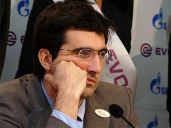  .    chessbase.com