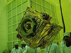 Спускаемая капсула "Чандраяна-1" упала на Луну