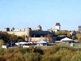 Вид на КПП между Эстонией и Россией в Ивангороде. Фото с сайта nortfort.ru