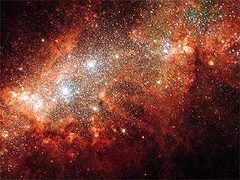 ��������� NGC 1569 "�������" ��������� "�����". ���� HST/NASA/ESA.