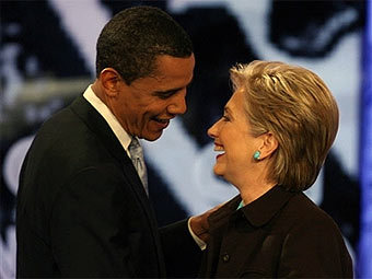 Барак Обама и Хиллари Клинтон. Фото ©AFP