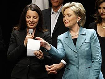 Фрэн Дрешер и Хиллари Клинтон. Фото ©AFP