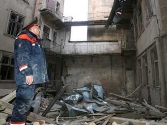 http://img.lenta.ru/news/2008/12/25/rubble/picture.jpg