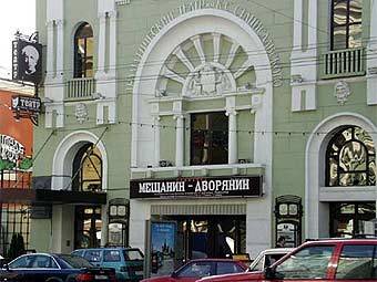     . .    teatr.ru