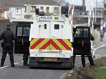 Сотрудники полиции Северной Ирландии. Фото (c)AFP Сотрудники полиции Северной Ирландии. Фото (c)AFP